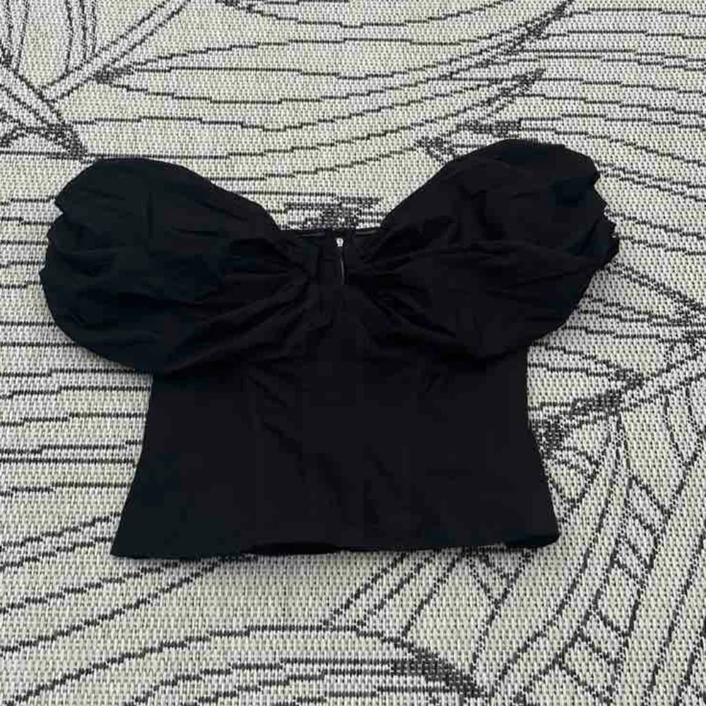 WHBM Black Drama Sleeve Bustier - Picture 2 of 6